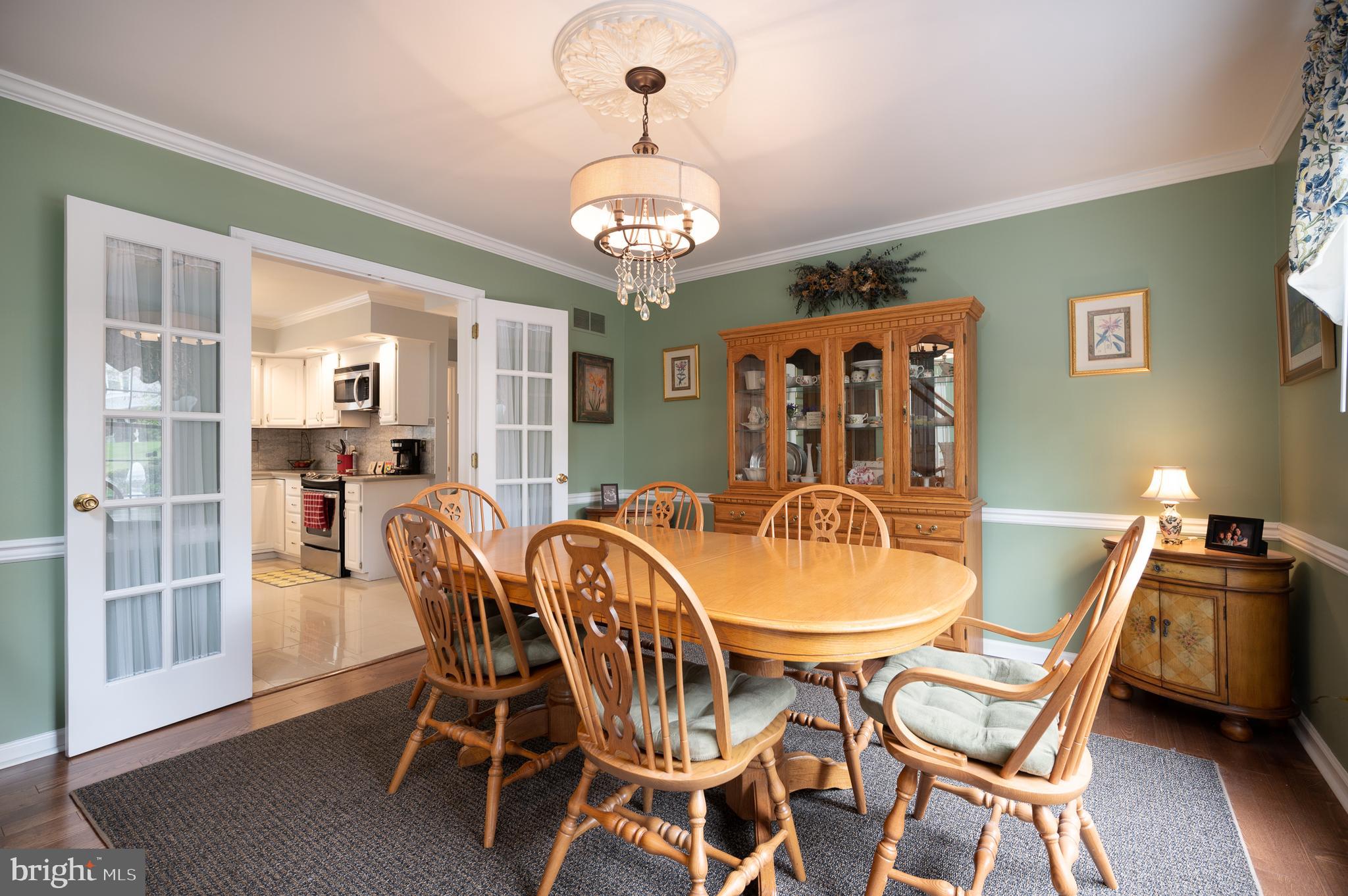 16 Raphael Road Hockessin, DE 19707 - Photo 8 of 41 Dining room opens to the kitchen
