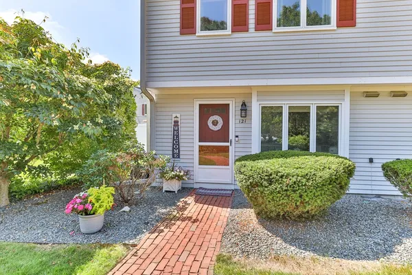 $479,000 | 174 Lowell Road, Unit 121, Mashpee, MA 02649