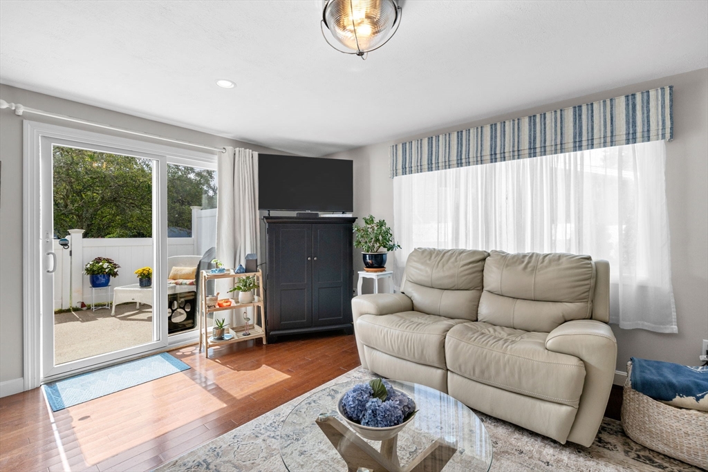 174 Lowell Road, Unit 121 Mashpee, MA 02649 - Photo 13 of 34 Gallery Image 13