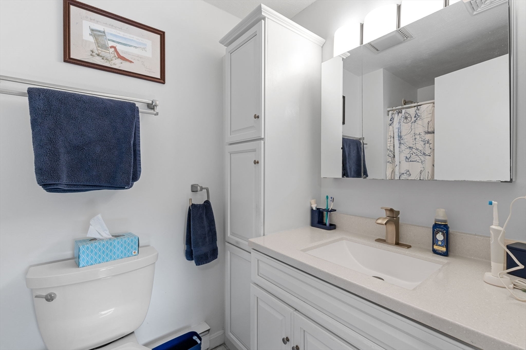 174 Lowell Road, Unit 121 Mashpee, MA 02649 - Photo 18 of 34 Gallery Image 18