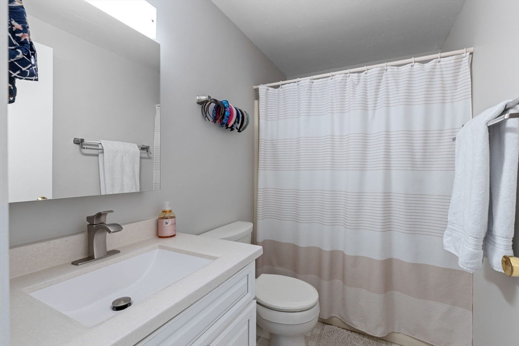 174 Lowell Road, Unit 121 Mashpee, MA 02649 - Photo 23 of 34 Gallery Image 23