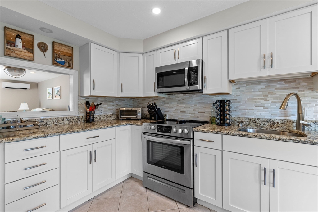 174 Lowell Road, Unit 121 Mashpee, MA 02649 - Photo 6 of 34 Gallery Image 6