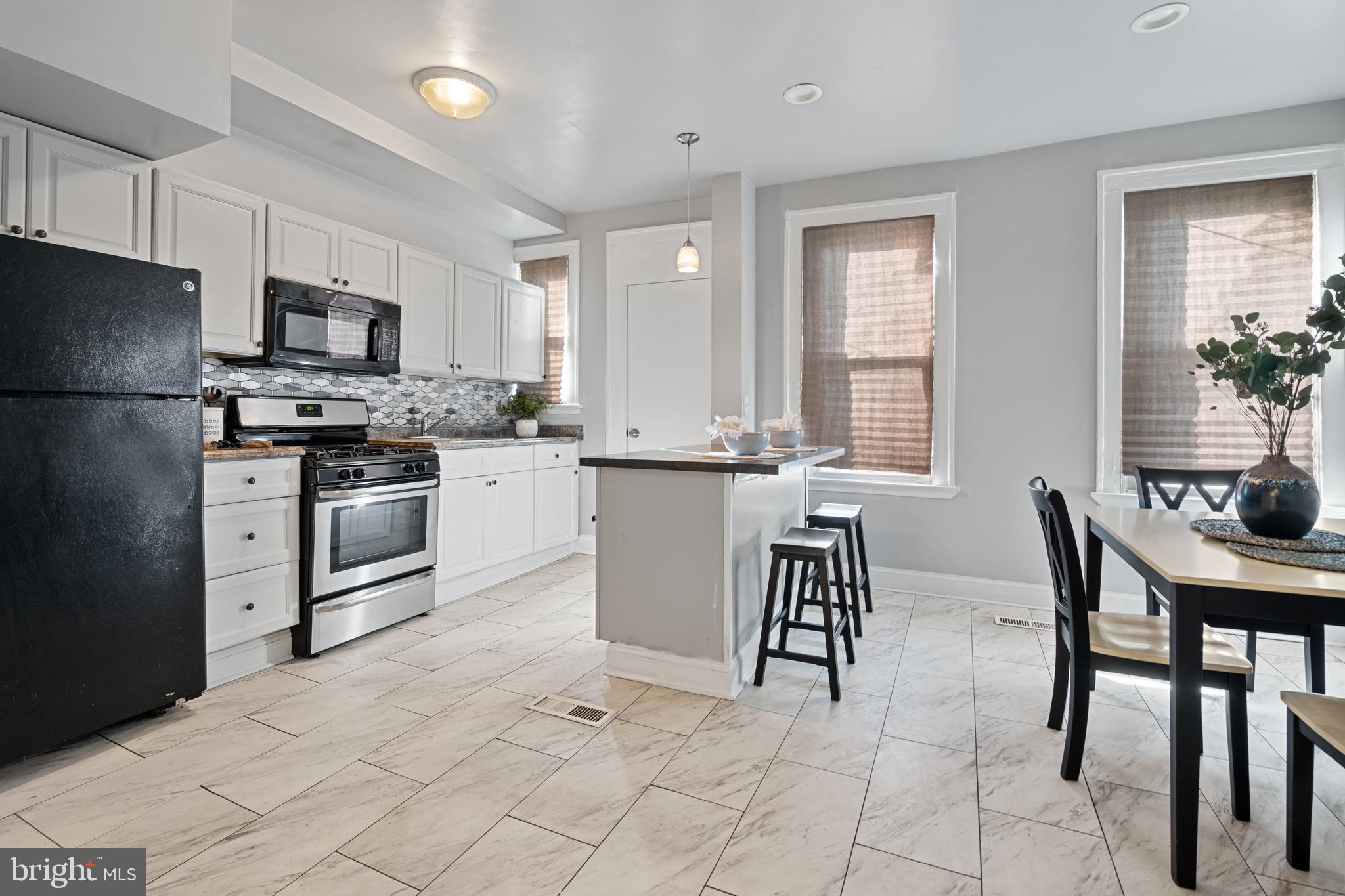 2725 Baker Street Baltimore, MD 21216 - Photo 4 of 25