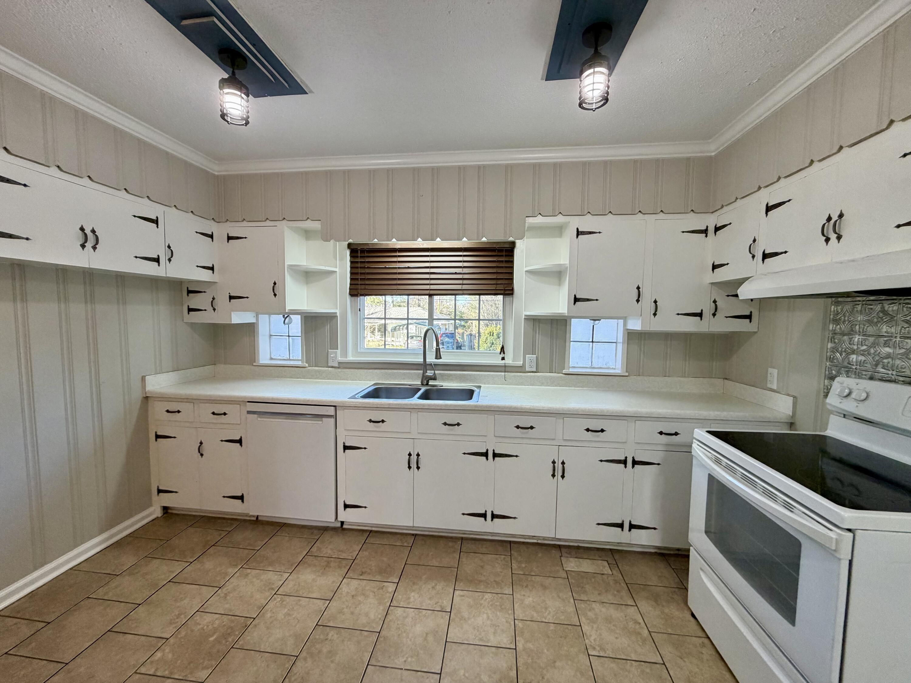 5922 Portview Circle Chattanooga, TN 37421 - Photo 3 of 44 IMG_5668