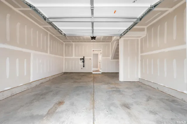 a view of a livingroom with a ceiling fan