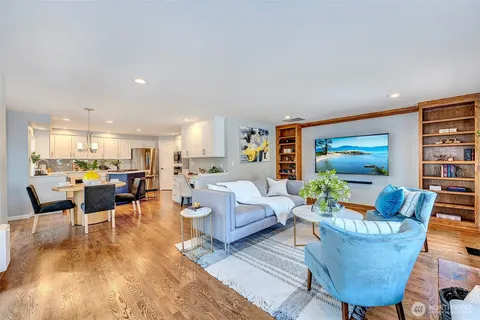 $1,375,000 | 1832 231st Place Northeast, Sammamish, WA 98074