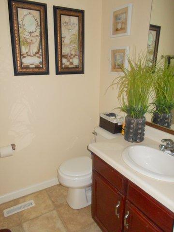2101 Southeast Hunt Road Cleveland, TN 37323 - Photo 21 of 28 Guest Bath