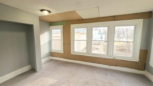 $199,900 | 1444 Edgerton Street, St. Paul, MN 55130