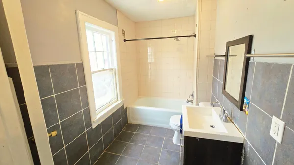 $199,900 | 1444 Edgerton Street, St. Paul, MN 55130