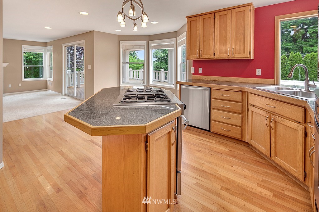 23915 22nd Drive Southeast Bothell, WA 98021 - Photo 7 of 19