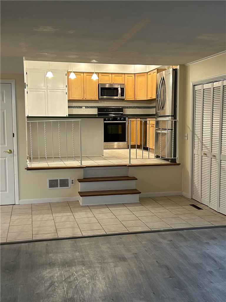 124 Granada Circle Irondequoit, NY 14609 - Photo 17 of 43