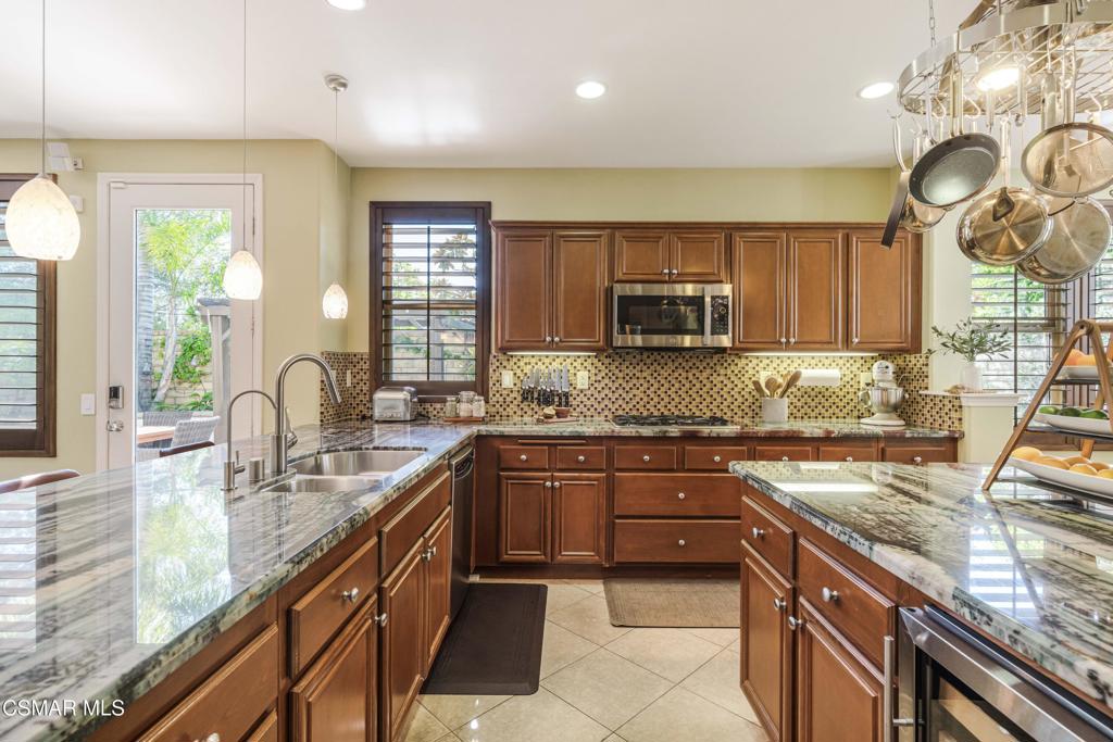 6625 Pinnacle Way Moorpark, CA 93021 - Photo 16 of 51