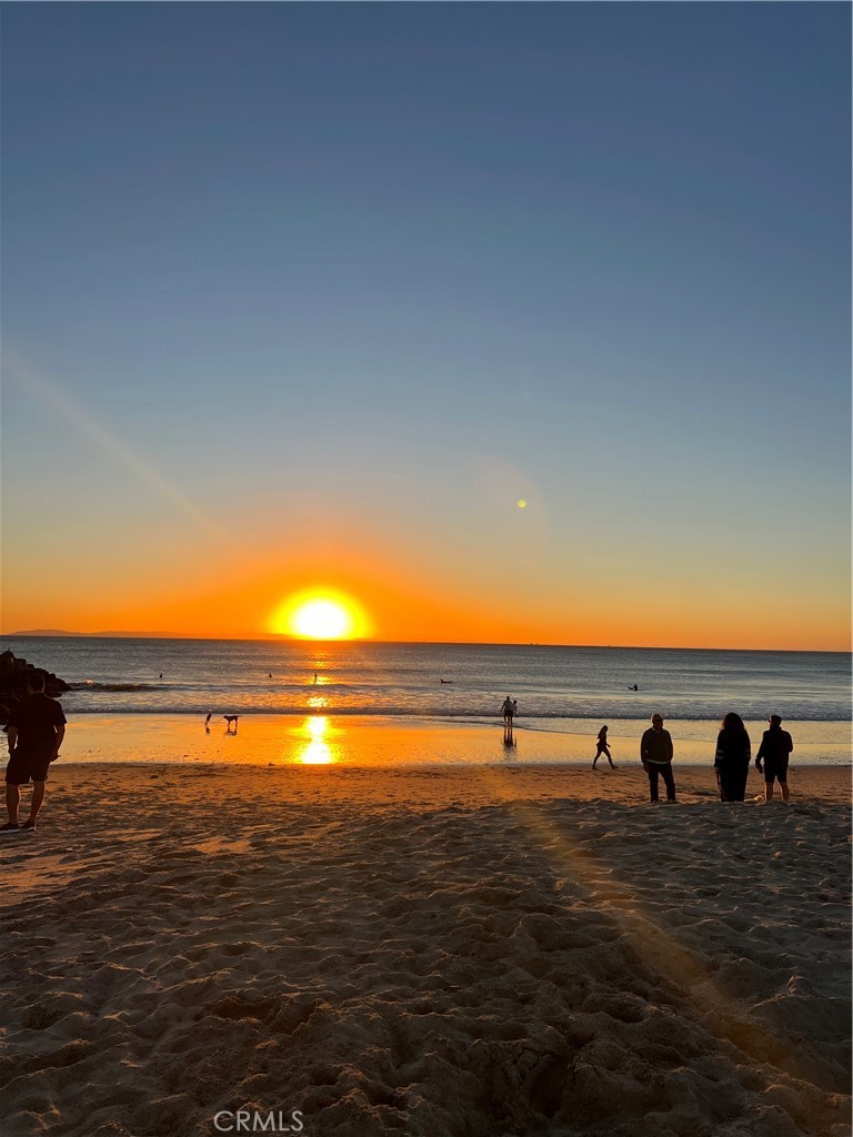 123 36th Street Newport Beach, CA 92663 - Photo 22 of 22 a view of an ocean and beach