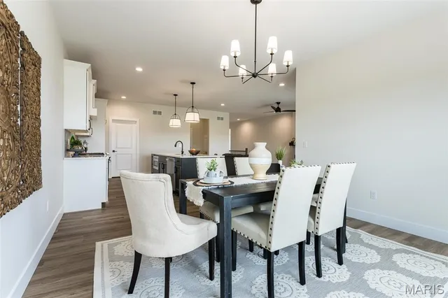 $599,900 | 829 Bushwood Way, Caseyville, IL 62232