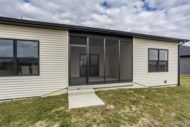 $599,900 | 829 Bushwood Way, Caseyville, IL 62232