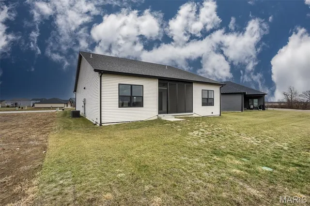 $599,900 | 829 Bushwood Way, Caseyville, IL 62232