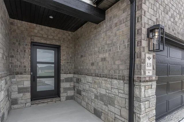 $599,900 | 829 Bushwood Way, Caseyville, IL 62232