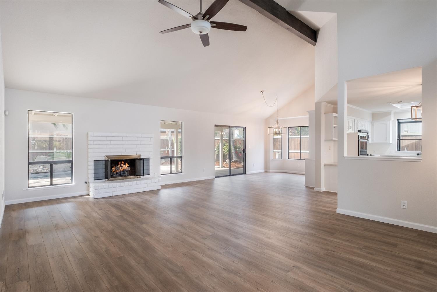 1966 Richert Avenue Clovis, CA 93611 - Photo 4 of 18