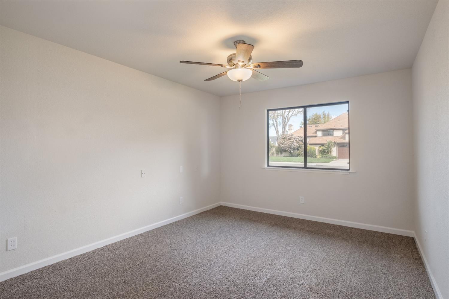 1966 Richert Avenue Clovis, CA 93611 - Photo 10 of 18