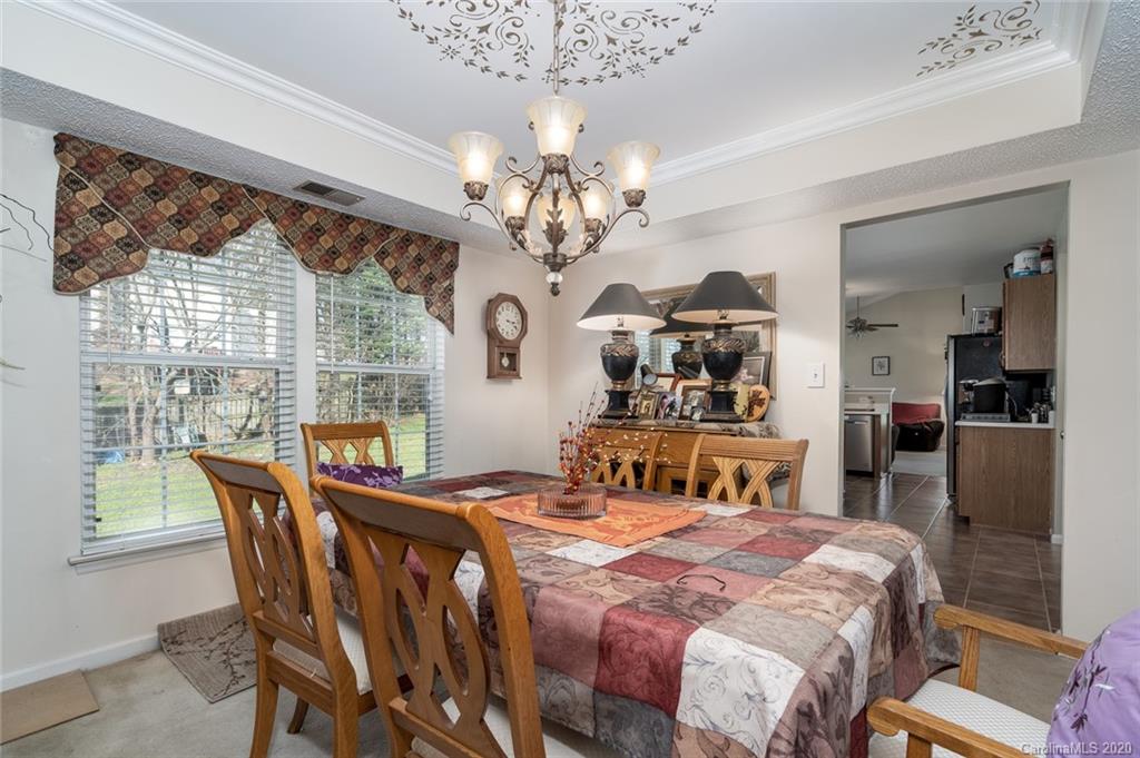 11427 Coreopsis Road Charlotte, NC 28213 - Photo 13 of 30 Gallery Image 13