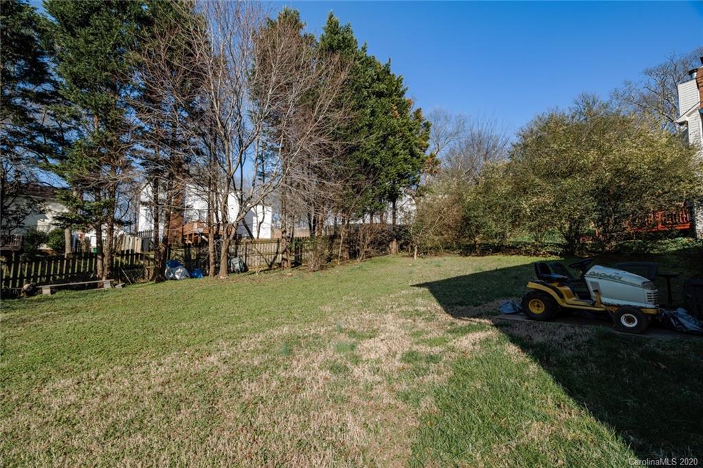 11427 Coreopsis Road Charlotte, NC 28213 - Photo 27 of 30 Gallery Image 27