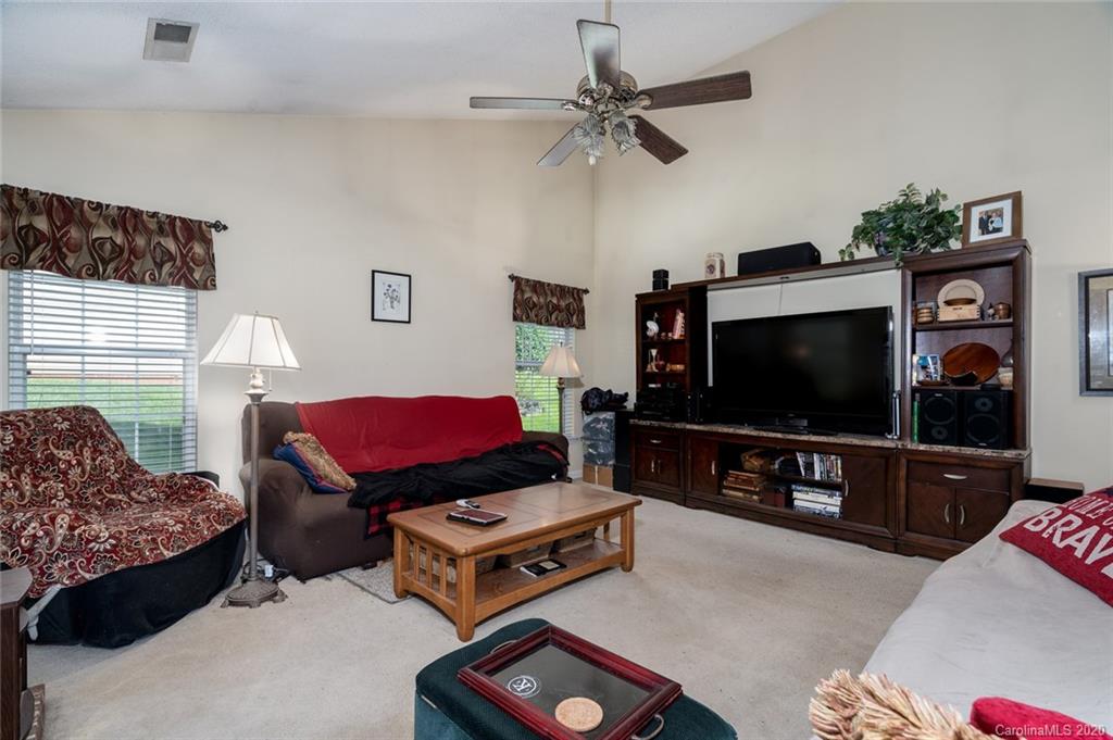 11427 Coreopsis Road Charlotte, NC 28213 - Photo 5 of 30 Gallery Image 5