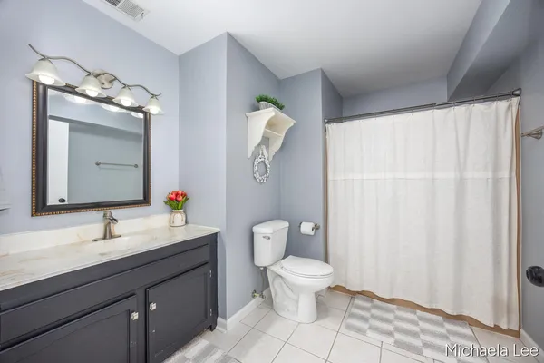 $289,900 | 125 Wa Wee Nork Drive, Unit 305 1 C, Battle Creek, MI 49015