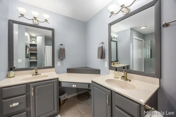 $289,900 | 125 Wa Wee Nork Drive, Unit 305 1 C, Battle Creek, MI 49015