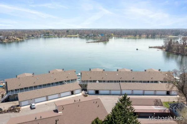 $289,900 | 125 Wa Wee Nork Drive, Unit 305 1 C, Battle Creek, MI 49015