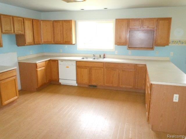 1955 South Lake George Road Attica, MI 48412 - Photo 5 of 15 6Kitchen