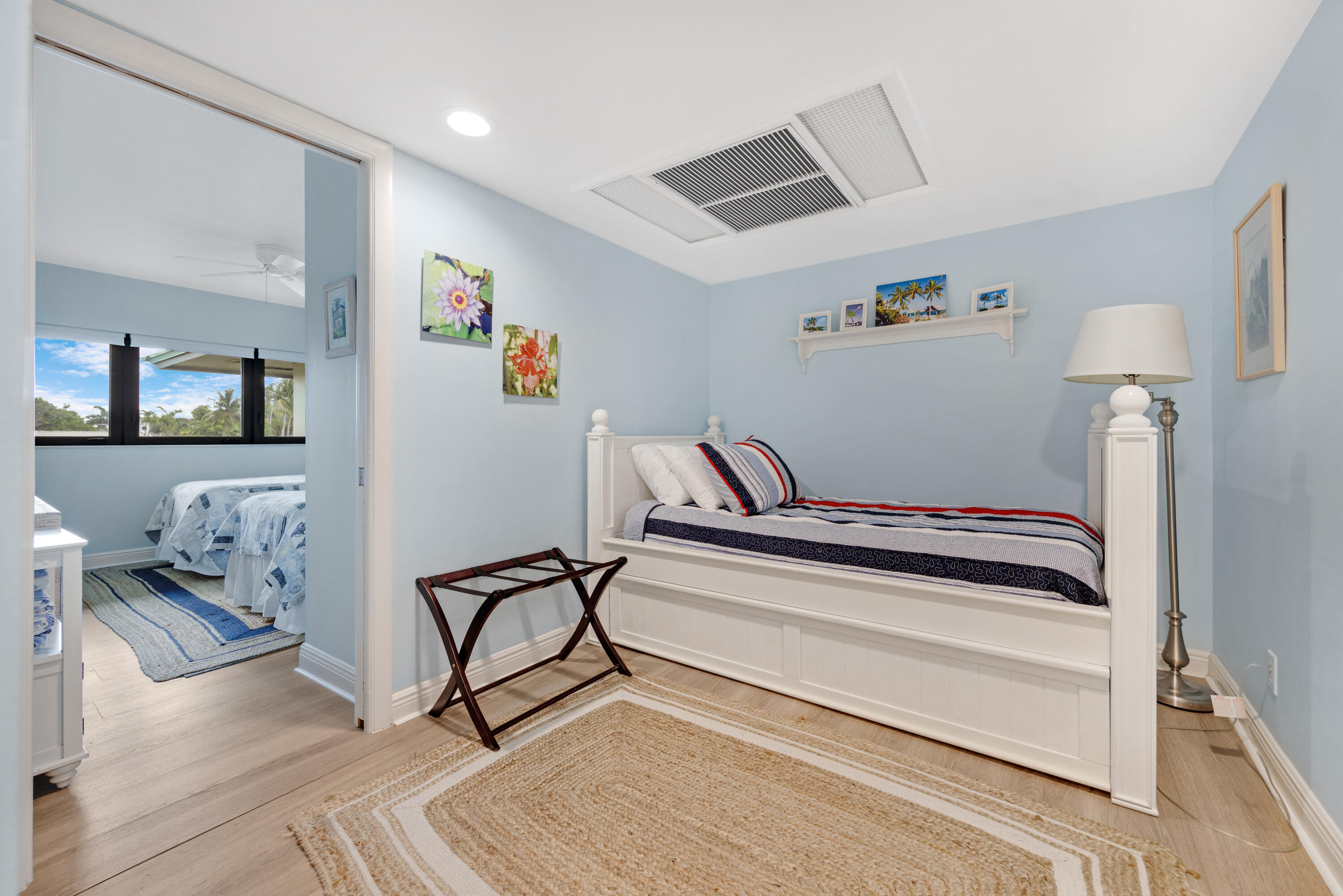 18 Anchor Drive, Unit B Key Largo, FL 33037 - Photo 14 of 17 a living room with furniture