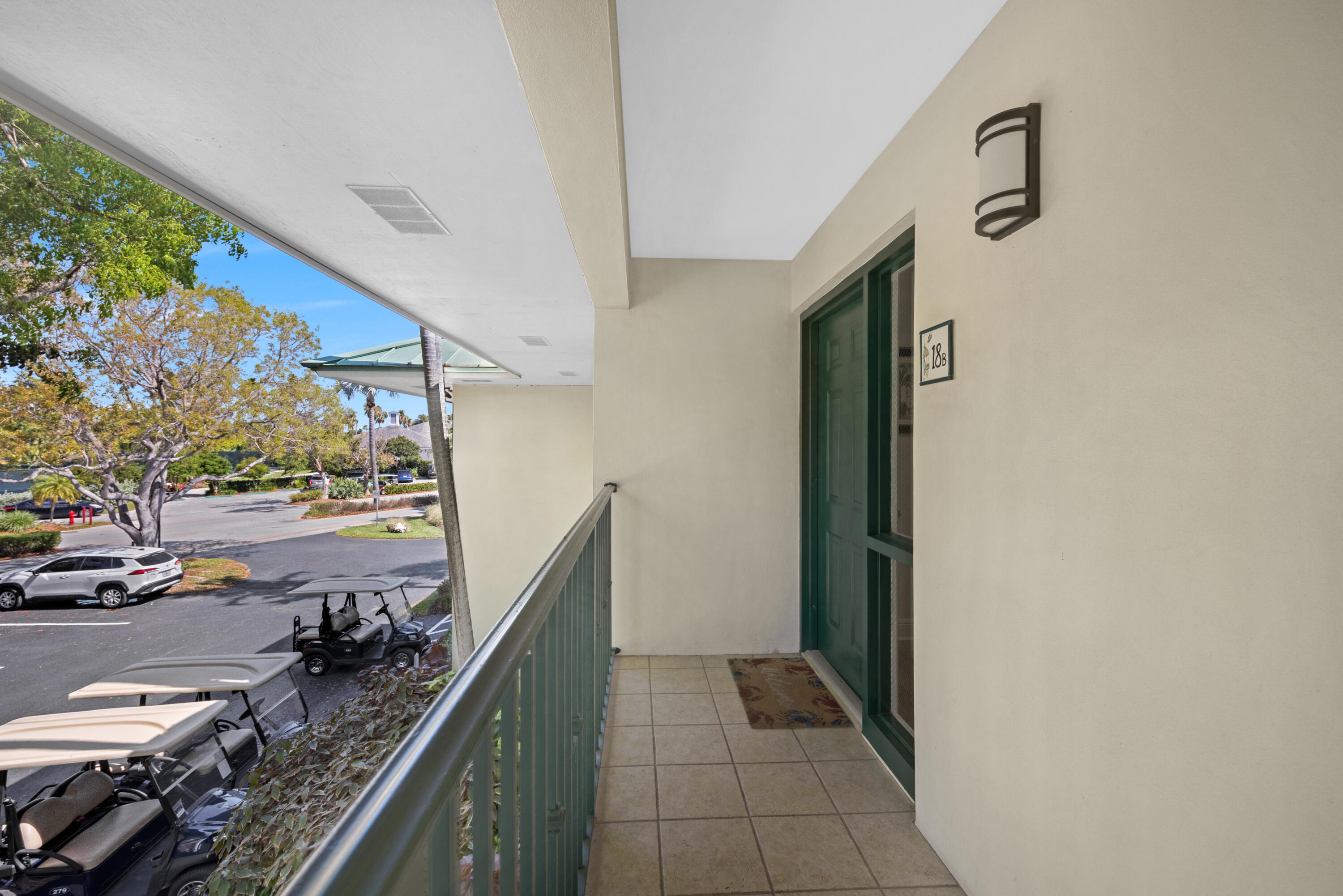 18 Anchor Drive, Unit B Key Largo, FL 33037 - Photo 4 of 17 a view of a balcony