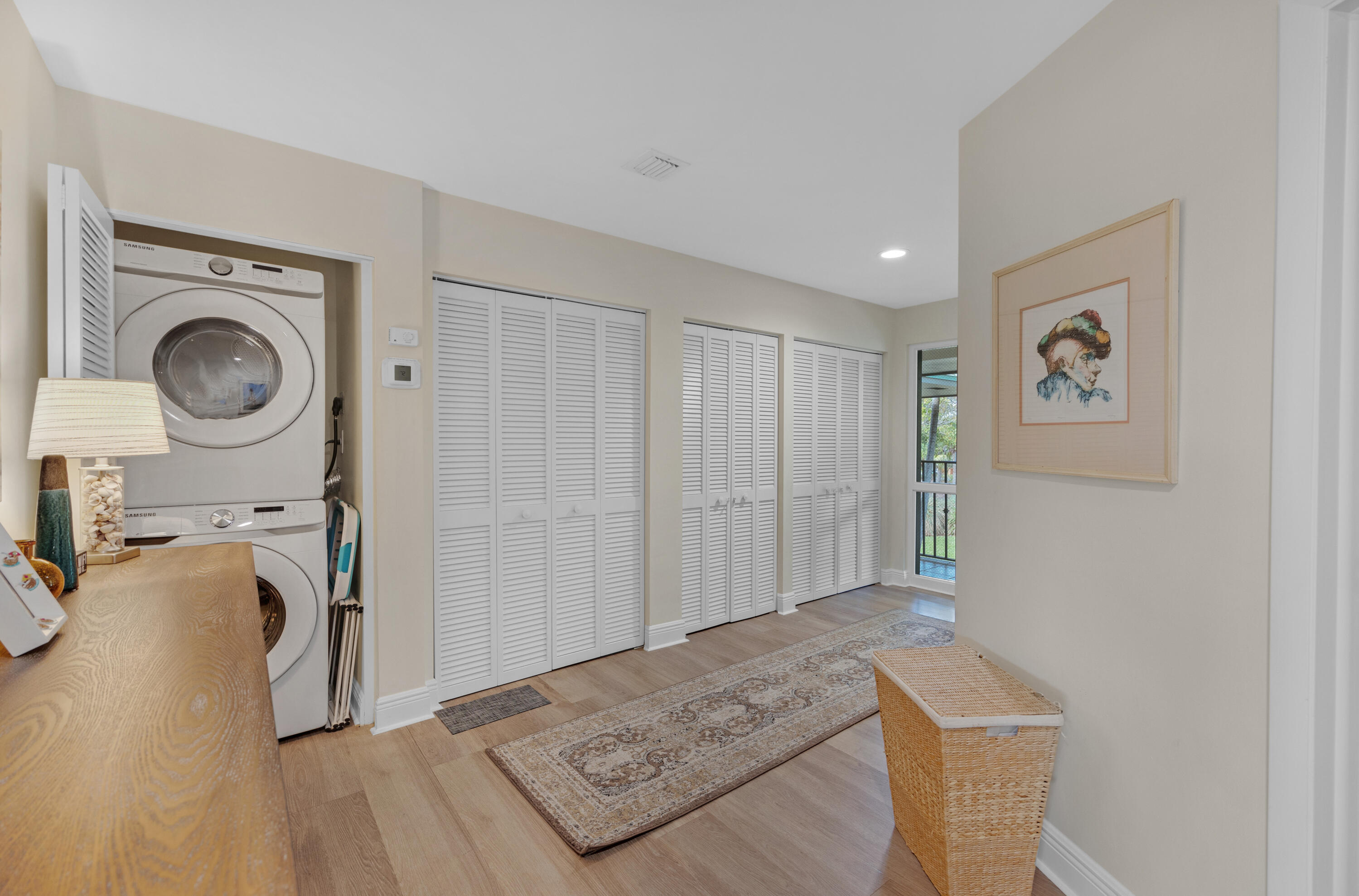 18 Anchor Drive, Unit B Key Largo, FL 33037 - Photo 7 of 17 a bedroom with a bed and a view of living room