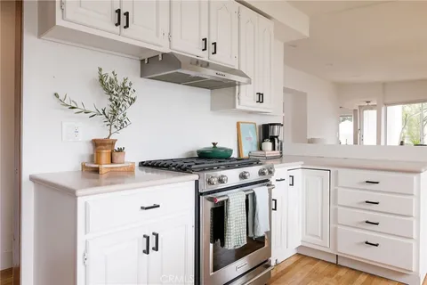 $2,475,000 | 275 Cecil Place, Costa Mesa, CA 92627