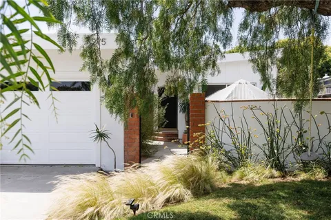 $2,475,000 | 275 Cecil Place, Costa Mesa, CA 92627