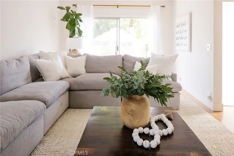 $2,475,000 | 275 Cecil Place, Costa Mesa, CA 92627