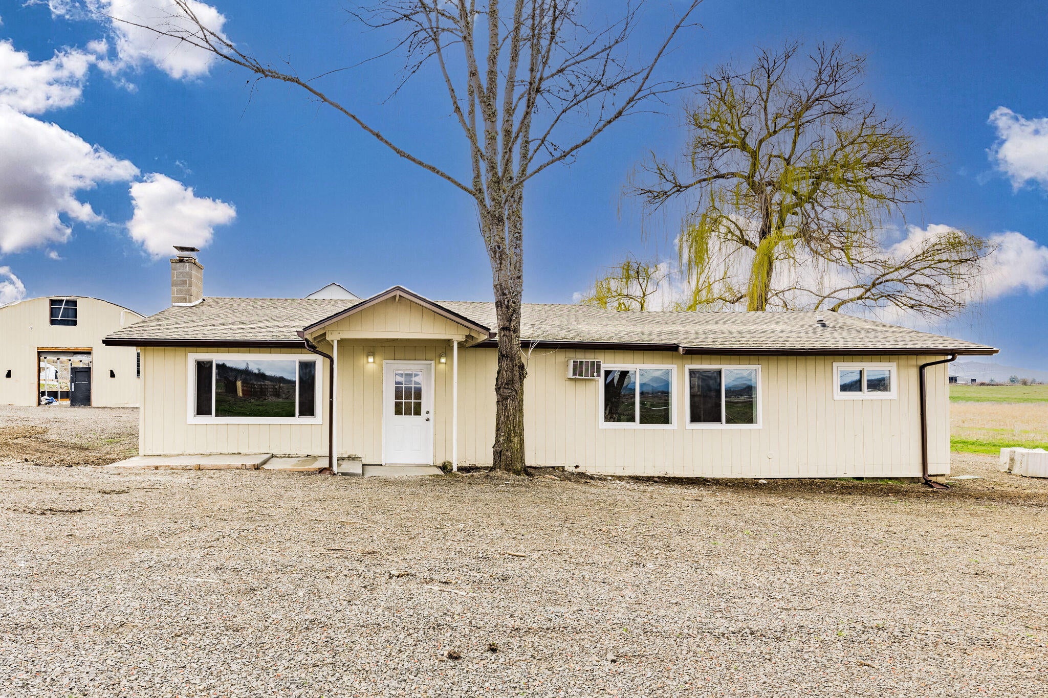 612 Brownsboro-Meridian Road Eagle Point, OR 97524 - Photo 6 of 63 HD-25