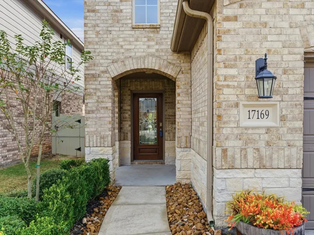 $370,000 | 17169 Upland Bent Court, Conroe, TX 77385