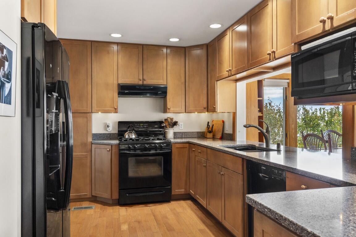 22 Gray Road Southport, ME 04576 - Photo 17 of 66