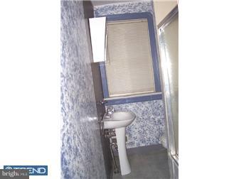314 Cleveland Avenue Riverside, NJ 08075 - Photo 9 of 10 Bathroom