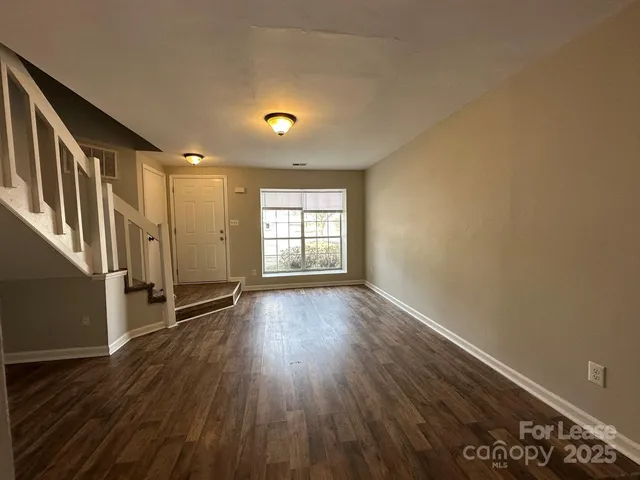 $1,570 | 6354 Windsor Gate Lane, Charlotte, NC 28215