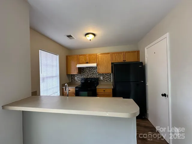 $1,570 | 6354 Windsor Gate Lane, Charlotte, NC 28215