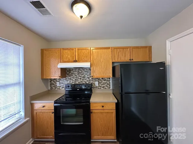 $1,570 | 6354 Windsor Gate Lane, Charlotte, NC 28215