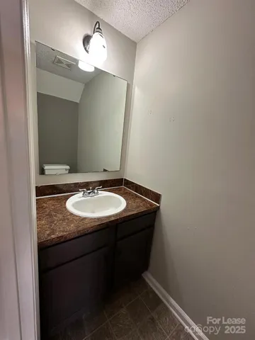 $1,570 | 6354 Windsor Gate Lane, Charlotte, NC 28215