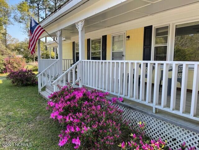 218 Middle Sound Loop Road Wilmington, NC 28411 - Photo 5 of 25 front porch close up