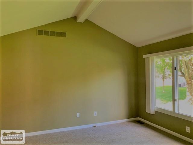 16681 Fieldstone Ridge Macomb, MI 48042 - Photo 16 of 22 Vaulted Ceiling
