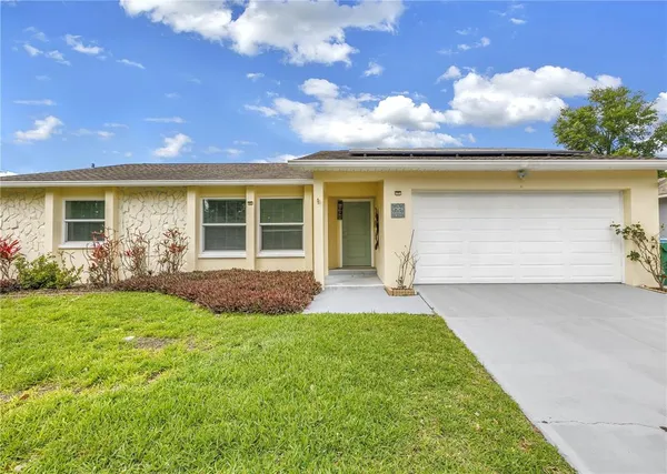 $495,000 | 143 Cherry Laurel Drive, Palm Harbor, FL 34683