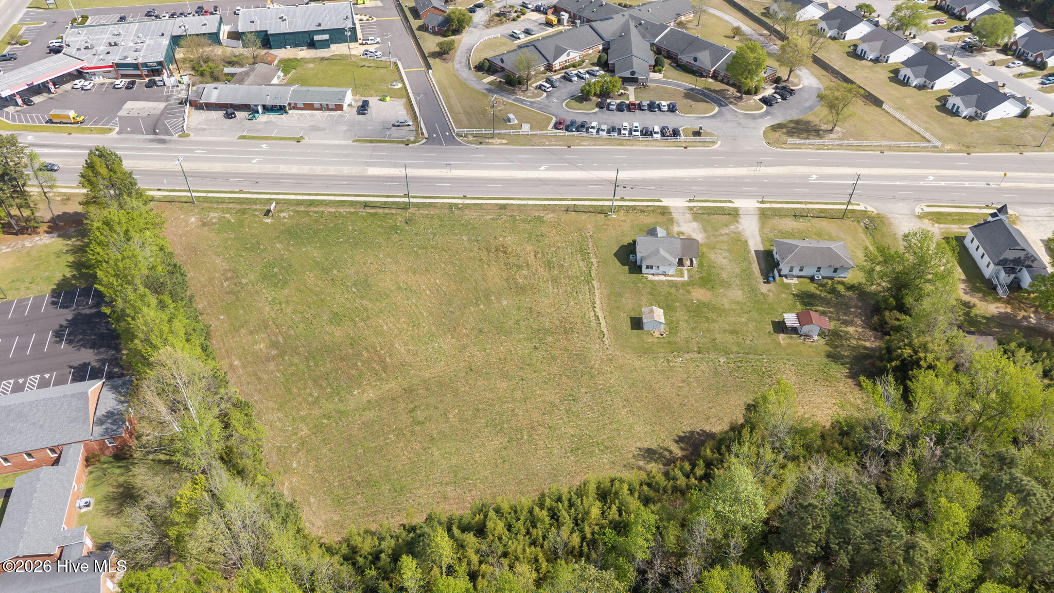 2445 Hunter Hill Road Rocky Mount, NC 27804 - Photo 6 of 10 6-web-or-mls-DJI_20260403110014_0022_D