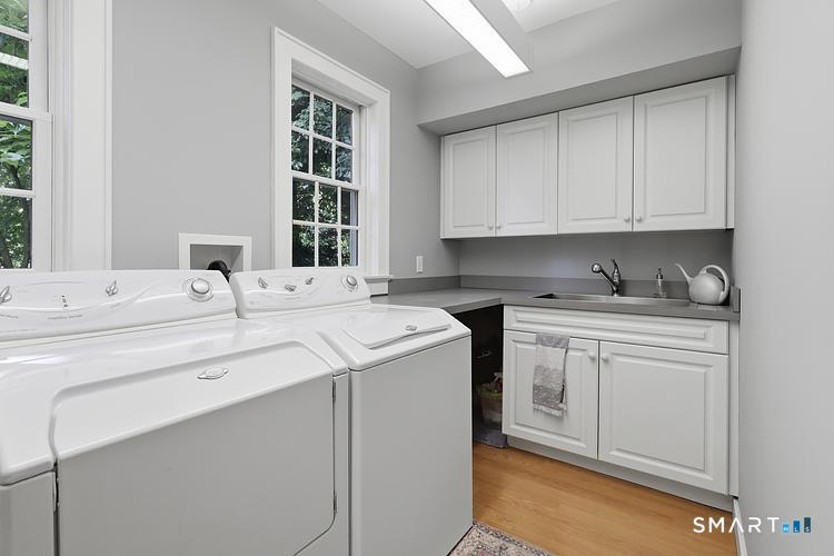 39 Stanwich Road Greenwich, CT 06830 - Photo 17 of 28