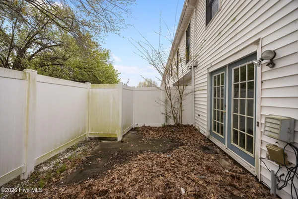 $114,900 | 1115 Grovemont Drive, Unit H1, Greenville, NC 27834
